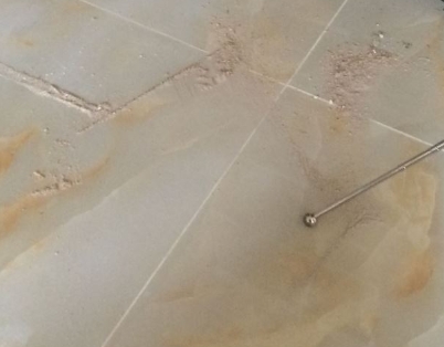 复兴瓷砖空鼓维修公司分享粘合剂选择不当在瓷砖铺贴过程中可能导致以下问题